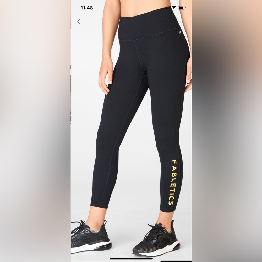 Fabletics Define PowerHold® High-Waisted 7/8 Black Legging - Women’s M
